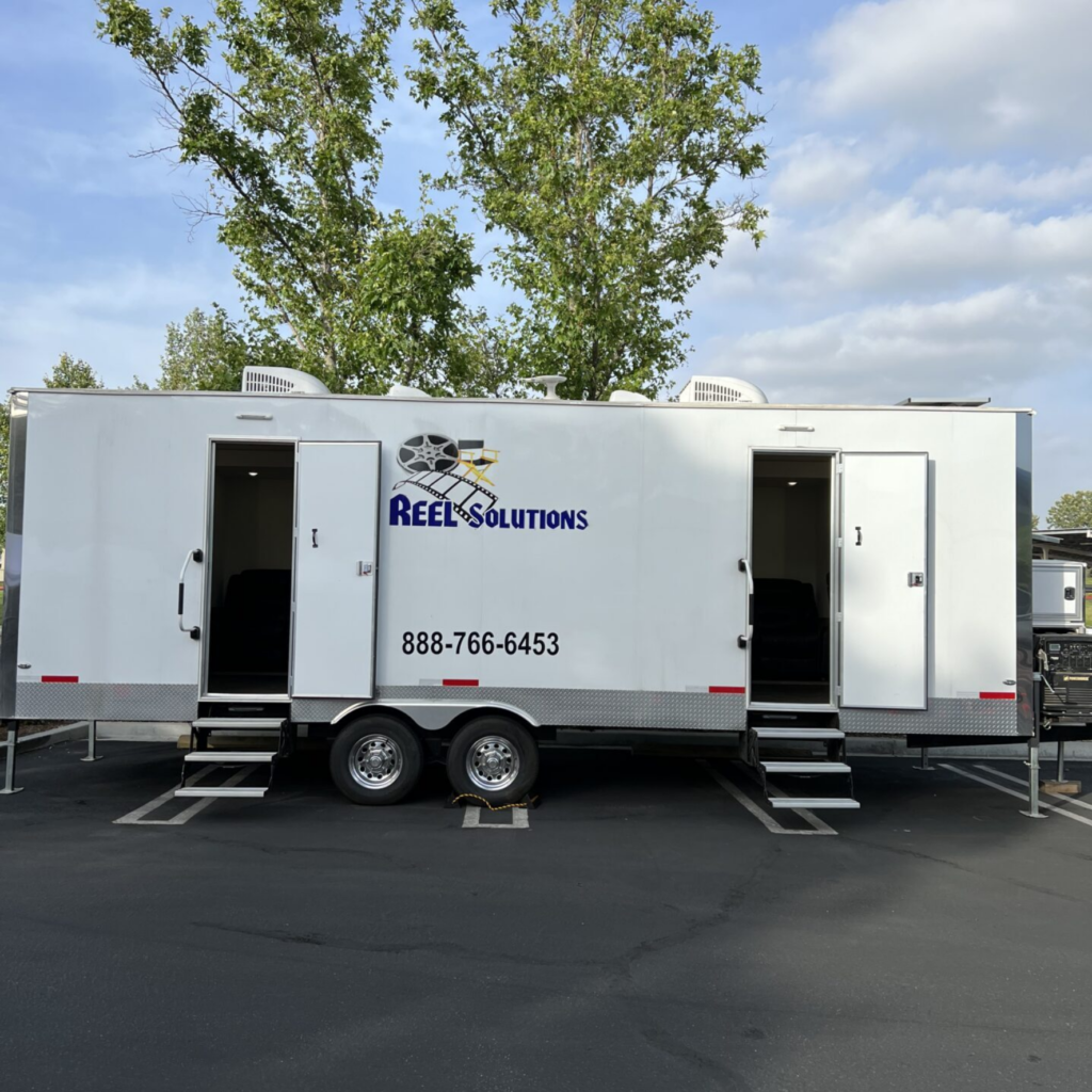 How to Choose the Best Event Restroom Trailer Rental in Chatsworth